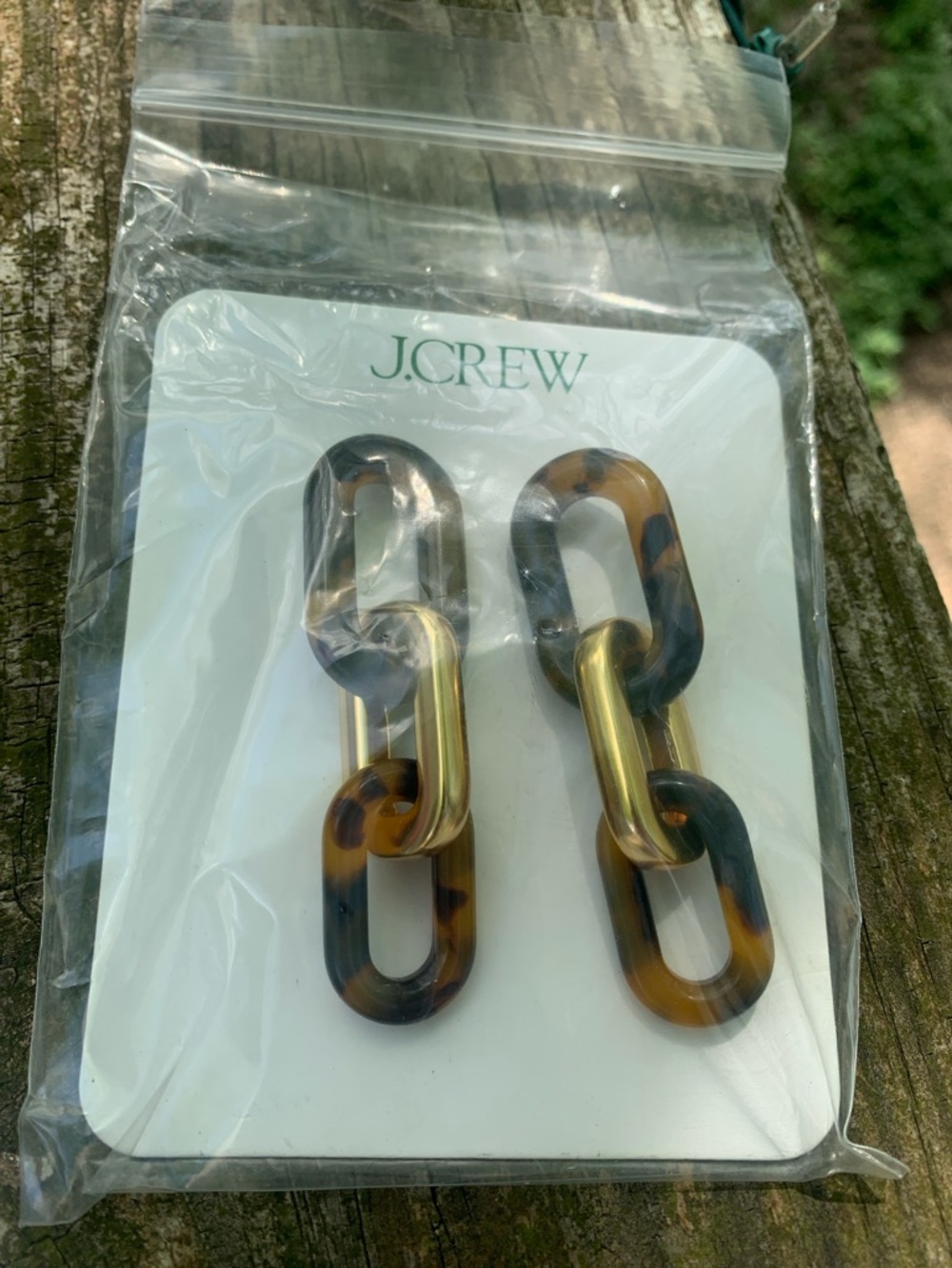 NWT J. Crew Tortoiseshell Link Drop Earrings with Gold Accents